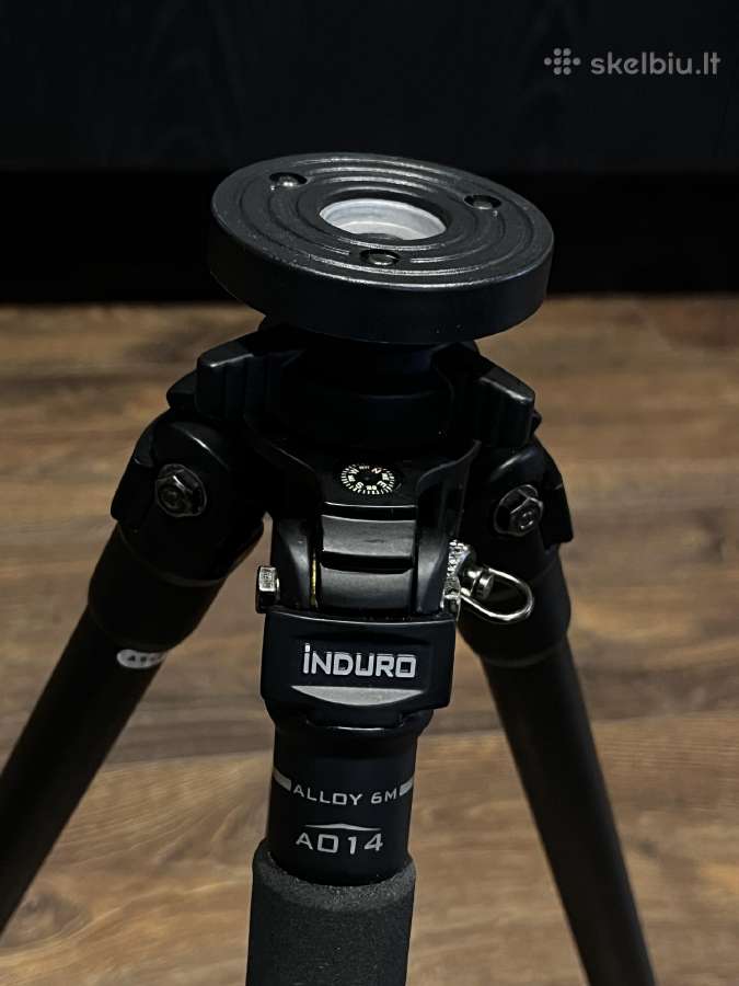 Trikojis stovas Induro A014 su Manfrotto 804 galva - nuotraukos Nr. 2