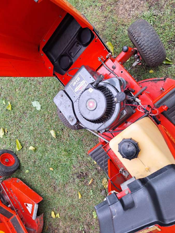 Sodo traktoriukaiwestwood S1100 11hp ir S800 8hp - nuotraukos Nr. 7