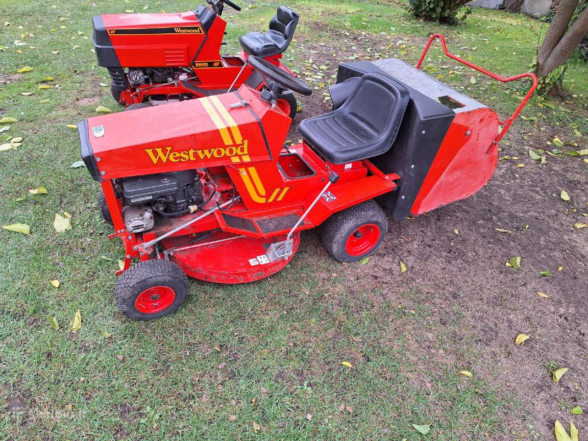 Sodo traktoriukaiwestwood S1100 11hp ir S800 8hp - nuotraukos Nr. 12