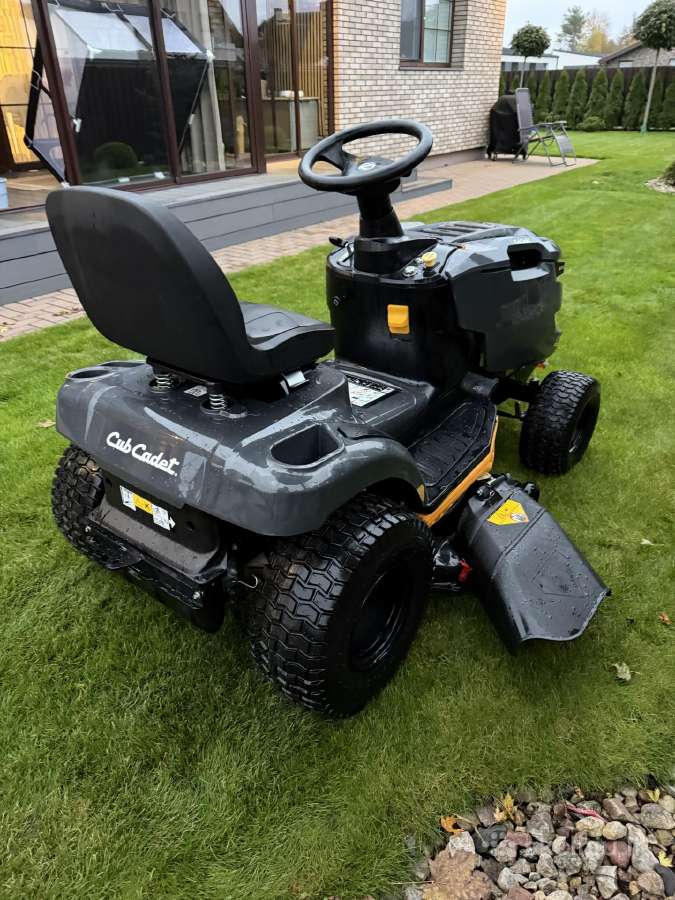 Sodo traktoriukas Cub cadet - nuotraukos Nr. 5