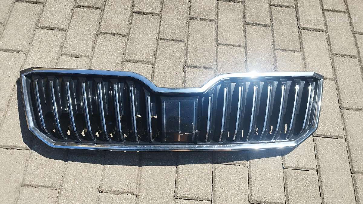 Skoda Superb 3 grotelės - nuotraukos Nr. 3