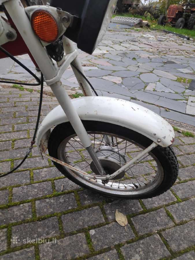 Motoroleriai mopedai - nuotraukos Nr. 5