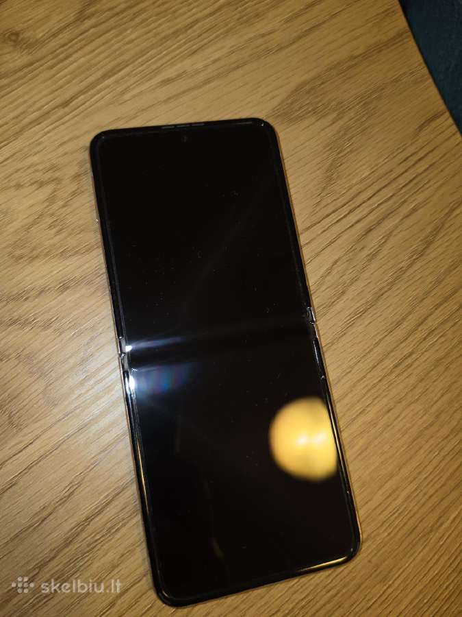 Samsung galaxy z flip 5 - nuotraukos Nr. 4