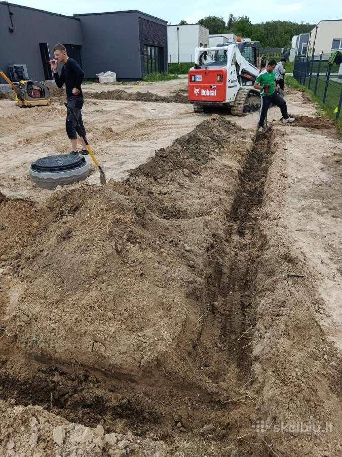 Krautuvo Bobcat operatorius su C kategorija - nuotraukos Nr. 13