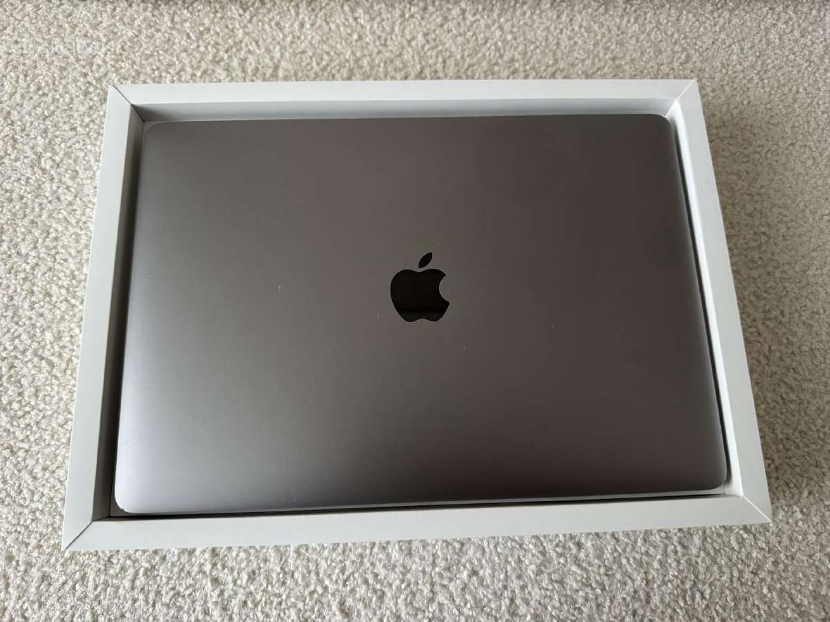Apple MacBook Pro 13 2017 i5 8 GB 1 TB SSD - nuotraukos Nr. 2