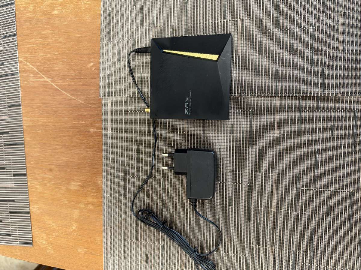 2 Apple TV, Formuler Z8 Pro, Sony 3D akiniai - nuotraukos Nr. 19
