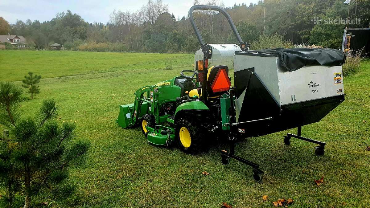 Parduodu kompakt traktorių John Deere 1025r - nuotraukos Nr. 3