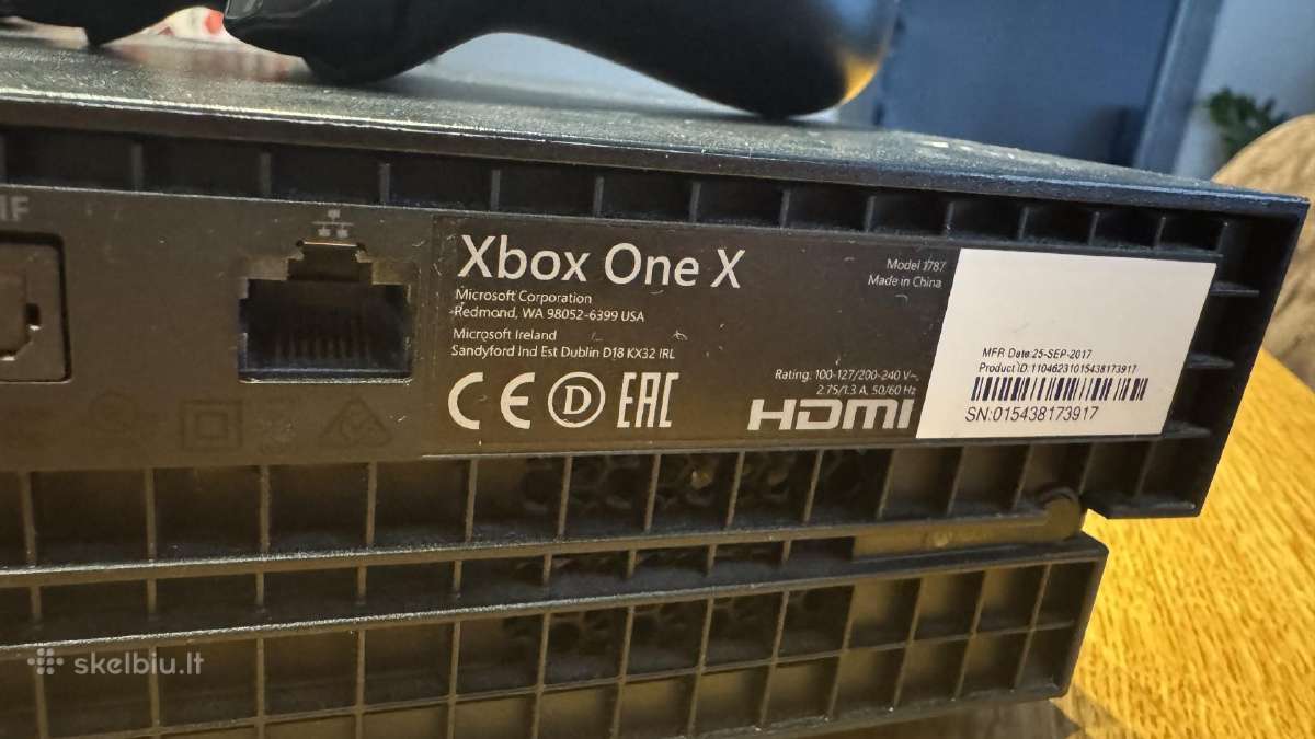 Xbox one x 1tb su dviem pultais - nuotraukos Nr. 3
