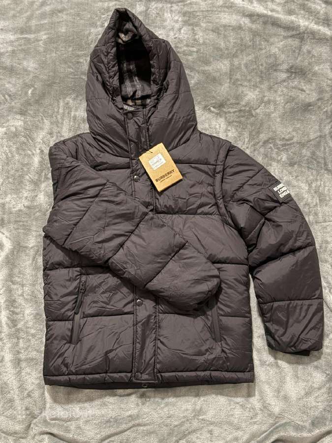 Burberry striukė M dydžio - nuotraukos Nr. 2