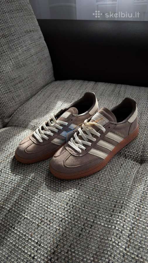 Laisvalaikio avalyne Adidas - nuotraukos Nr. 3