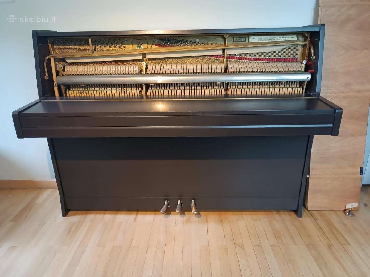 Pianinas Petrof - nuotraukos Nr. 2