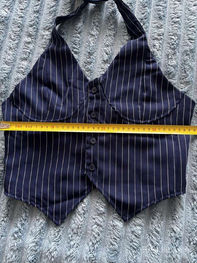 Elegantiškas gorseto stiliaus topas - nuotraukos Nr. 5
