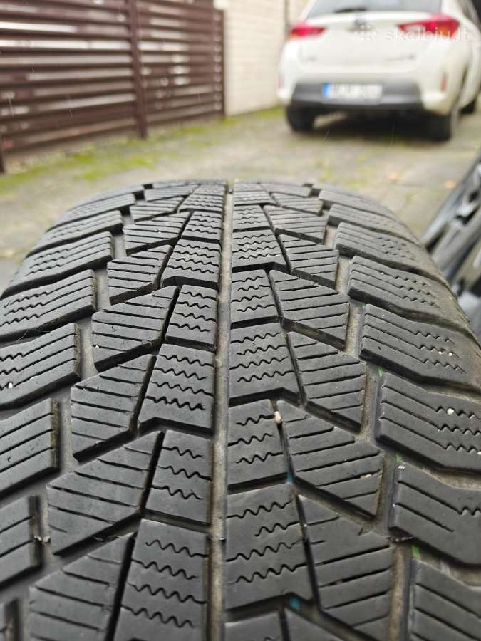 Volvo ratlankiai su padangomis - nuotraukos Nr. 6