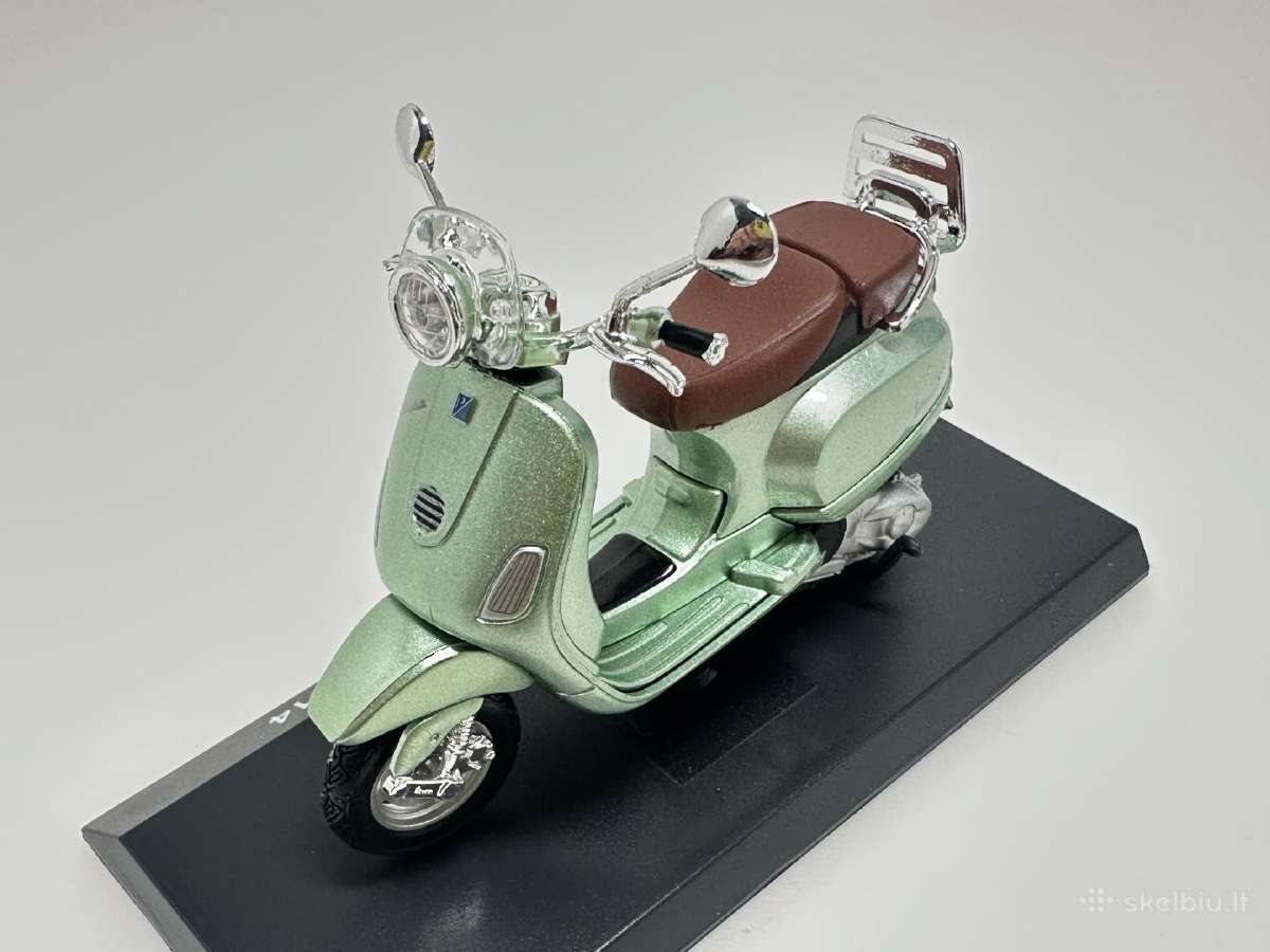 Piaggio Vespa Lxv 2014 motoroleris žalia 1:18 M - nuotraukos Nr. 4