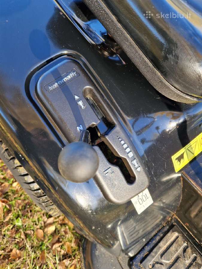 Sodo traktoriukas partner ( husqvarna, jonsered ) - nuotraukos Nr. 4