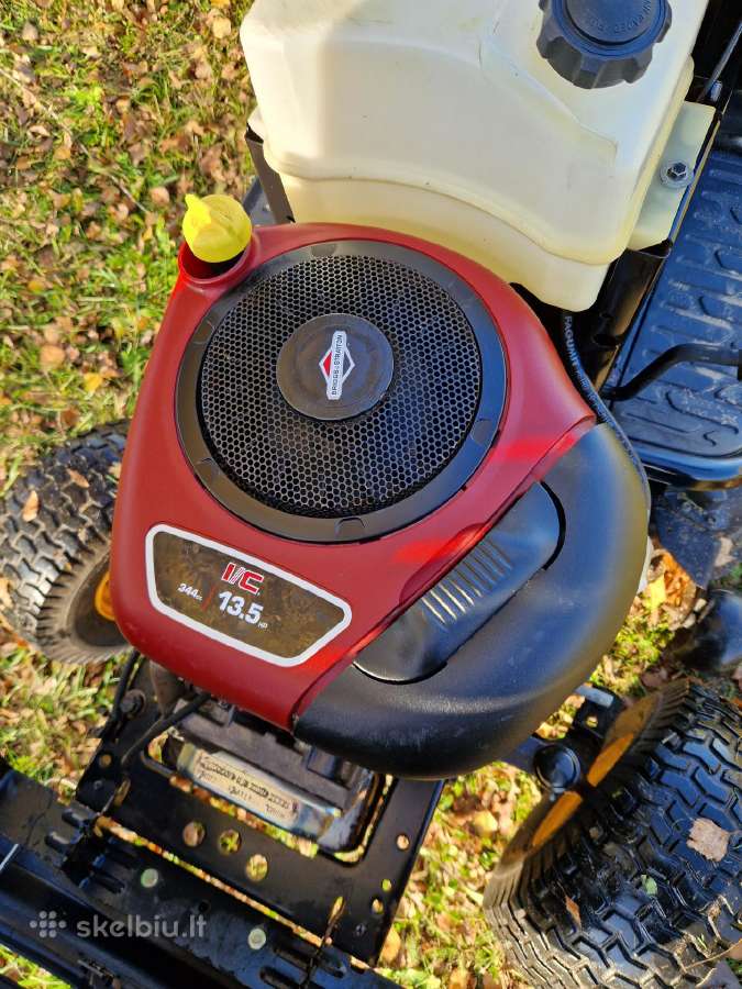 Sodo traktoriukas partner ( husqvarna, jonsered ) - nuotraukos Nr. 6