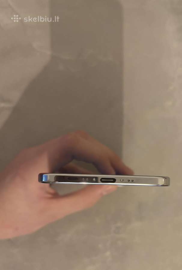 Apple iPhone 17 Air - Baltas - nuotraukos Nr. 4