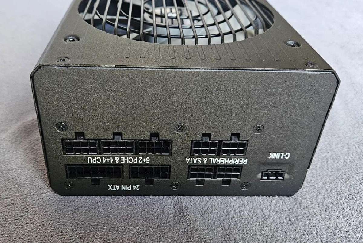 Maitinimo blokas Cpu - Corsair Rm750 750w 80+ Gold - nuotraukos Nr. 4