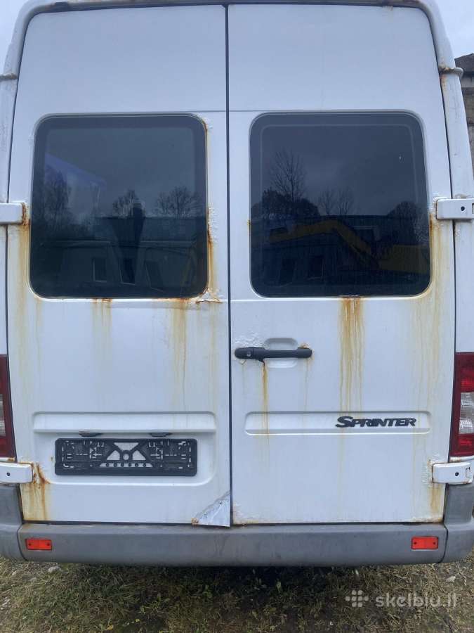 Mercedes Sprinter dalimis - nuotraukos Nr. 4