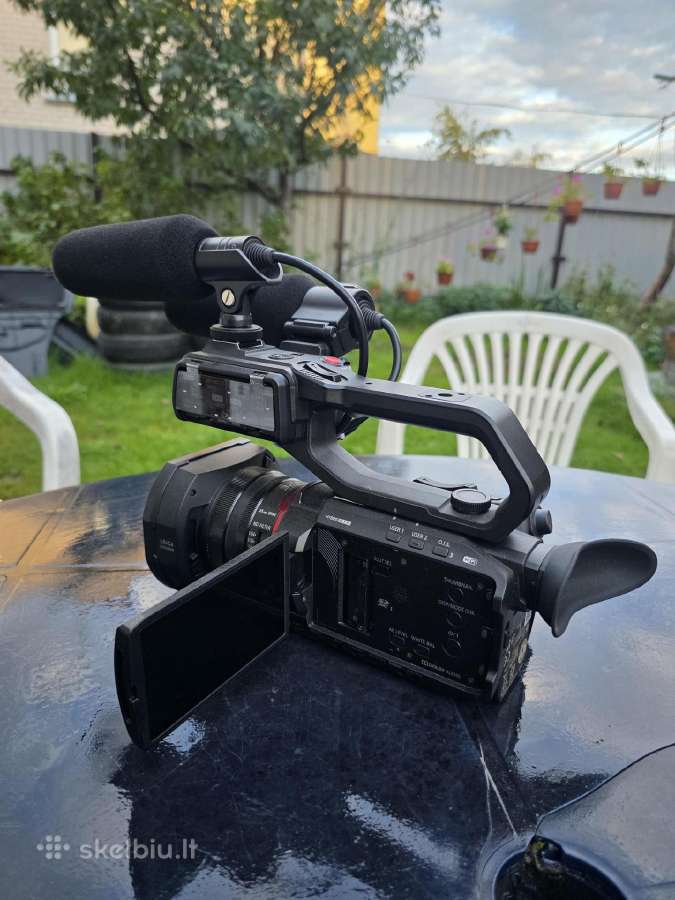 Parduodu profesionalia video kamera Panasonic - nuotraukos Nr. 2