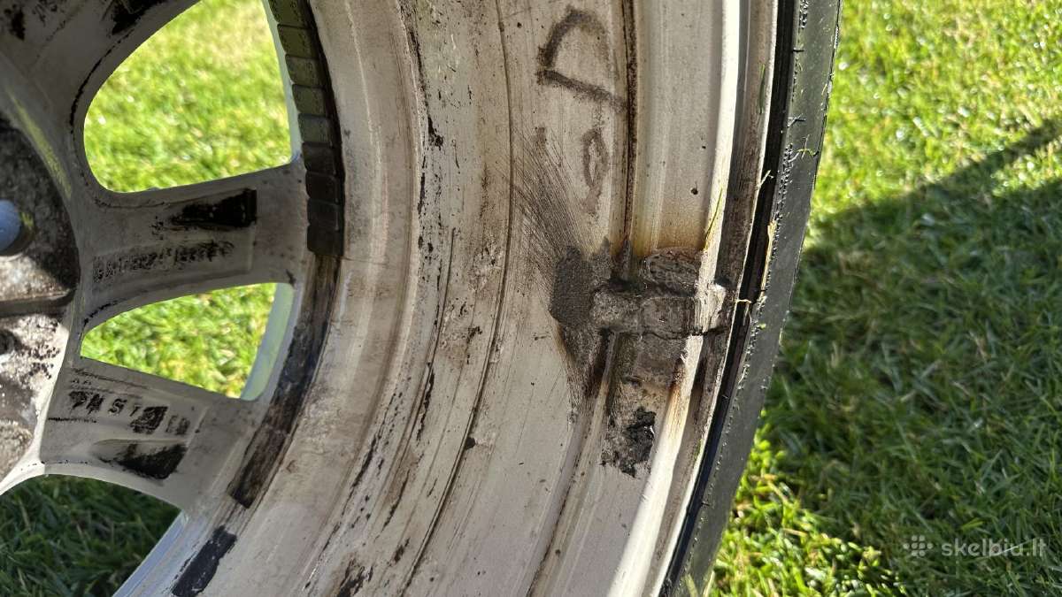 Bmw f10 r17 ratlankiai su padangom - nuotraukos Nr. 5
