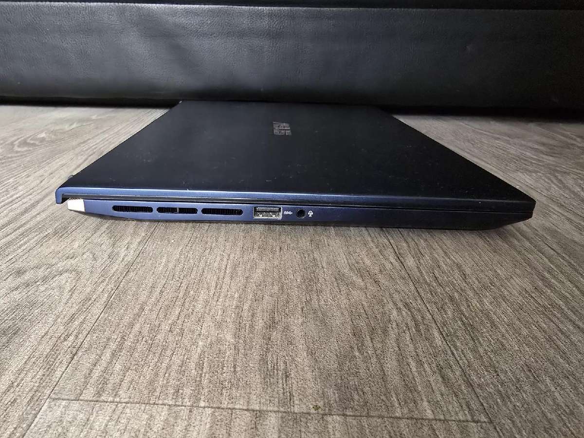 Asus Zenbook Ux534f su Screenpad i7 16gb SSD - nuotraukos Nr. 7