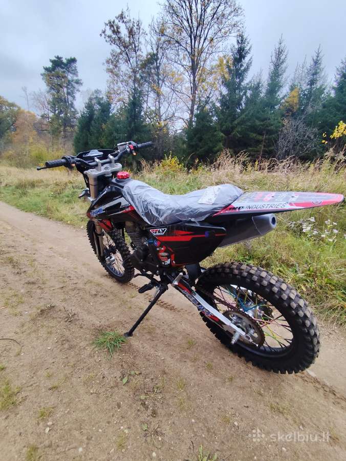 250 cc Naujas Enduro - nuotraukos Nr. 3