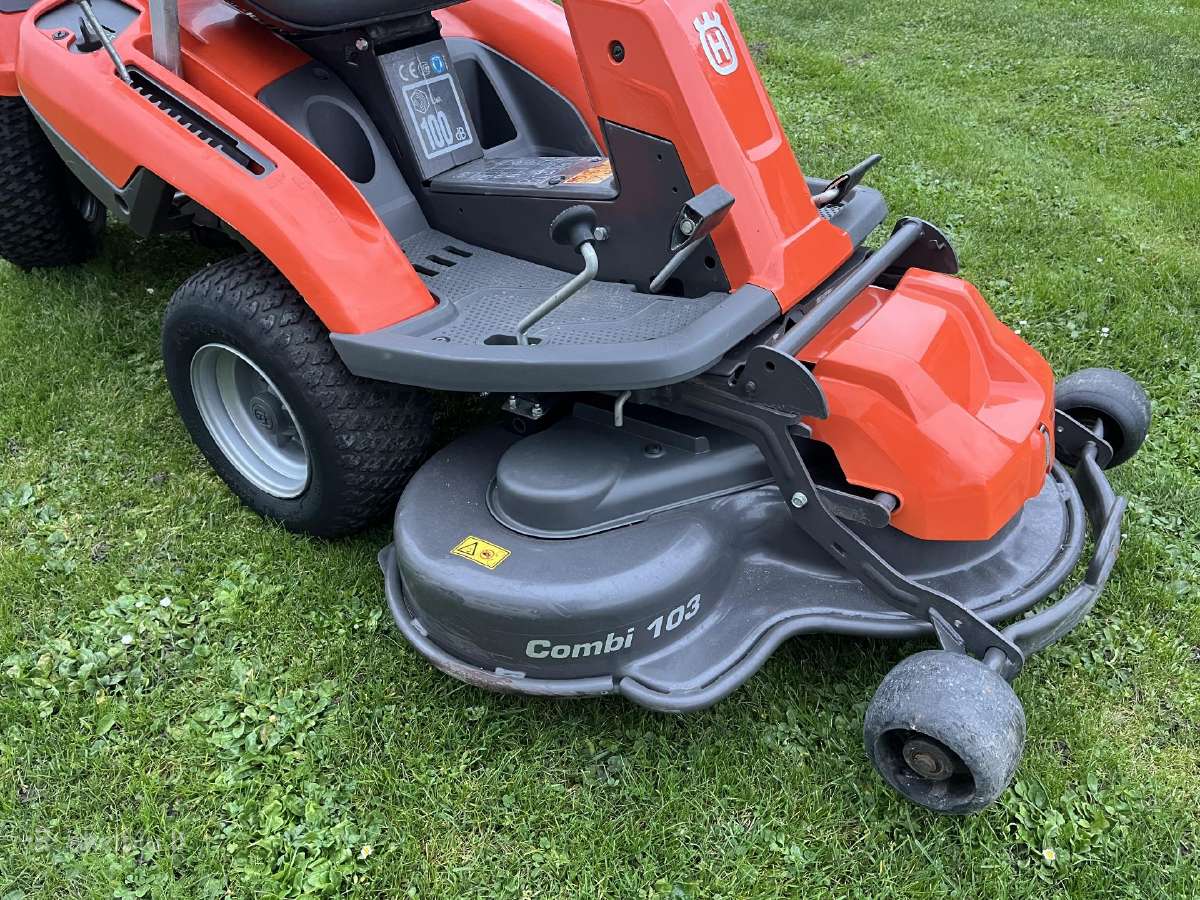 Husqvarna R216 Awd sodo traktoriukas žolepjovė - nuotraukos Nr. 4