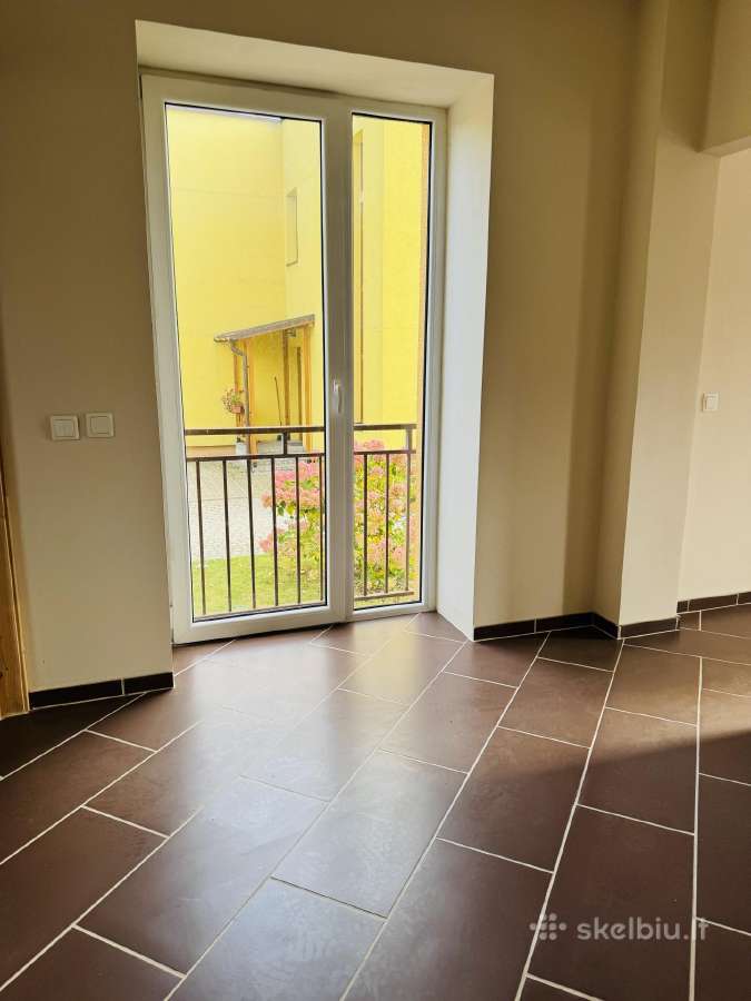 Parduodamas 1,5 kambario butas su parkingu - nuotraukos Nr. 13