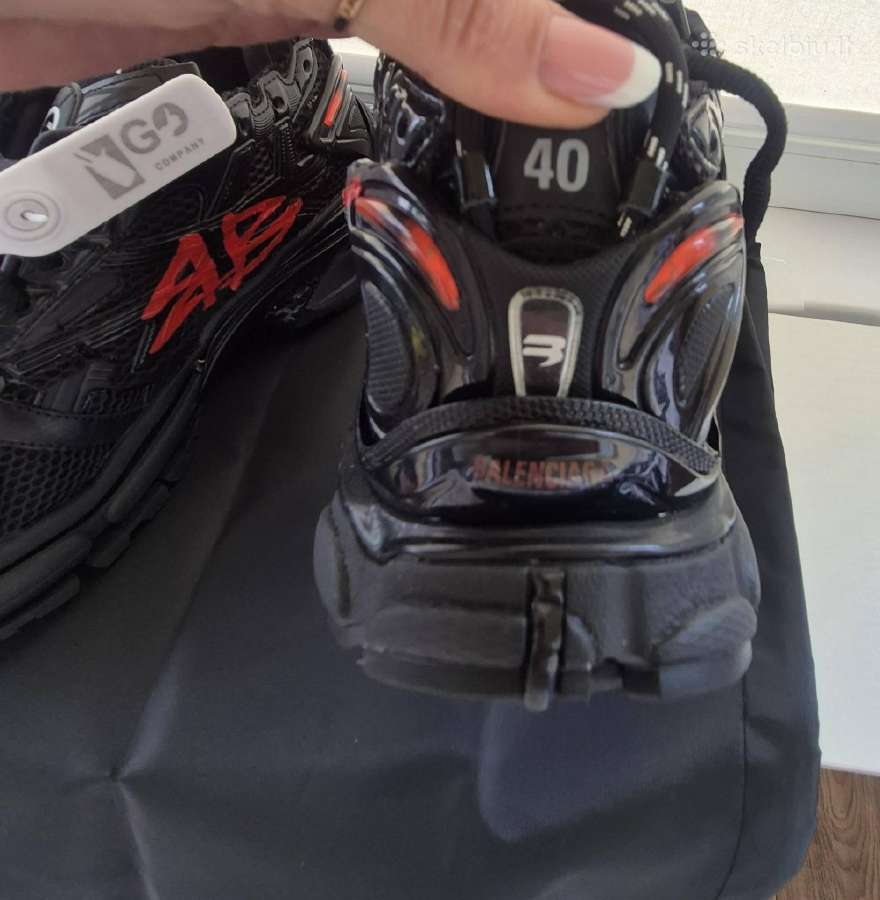 Balenciaga Runner kedai - nuotraukos Nr. 5