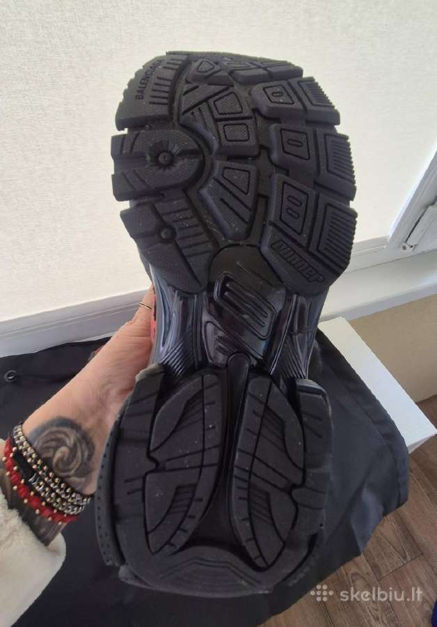 Balenciaga Runner kedai - nuotraukos Nr. 7