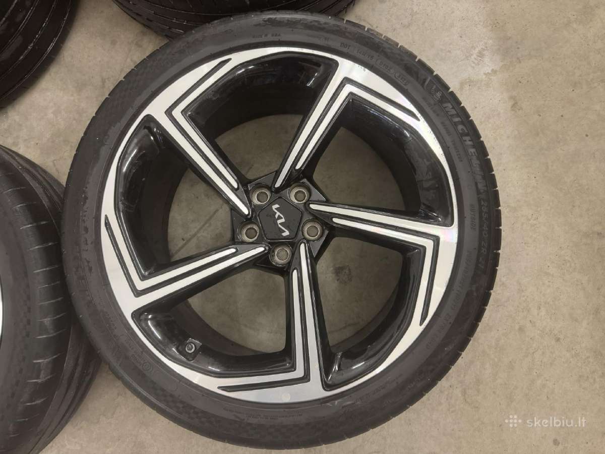Kia ev6 GT ratlankiai 21 - nuotraukos Nr. 4