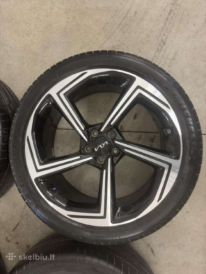 Kia ev6 GT ratlankiai 21 - nuotraukos Nr. 5