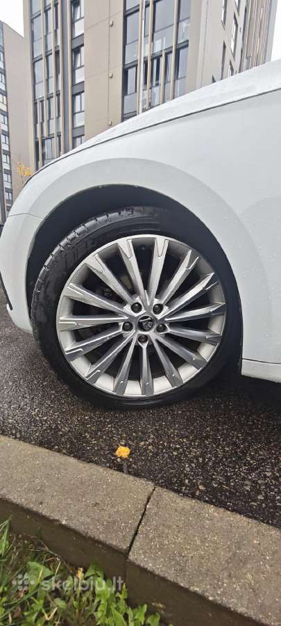 225/40 R19 ratlankiai - nuotraukos Nr. 4