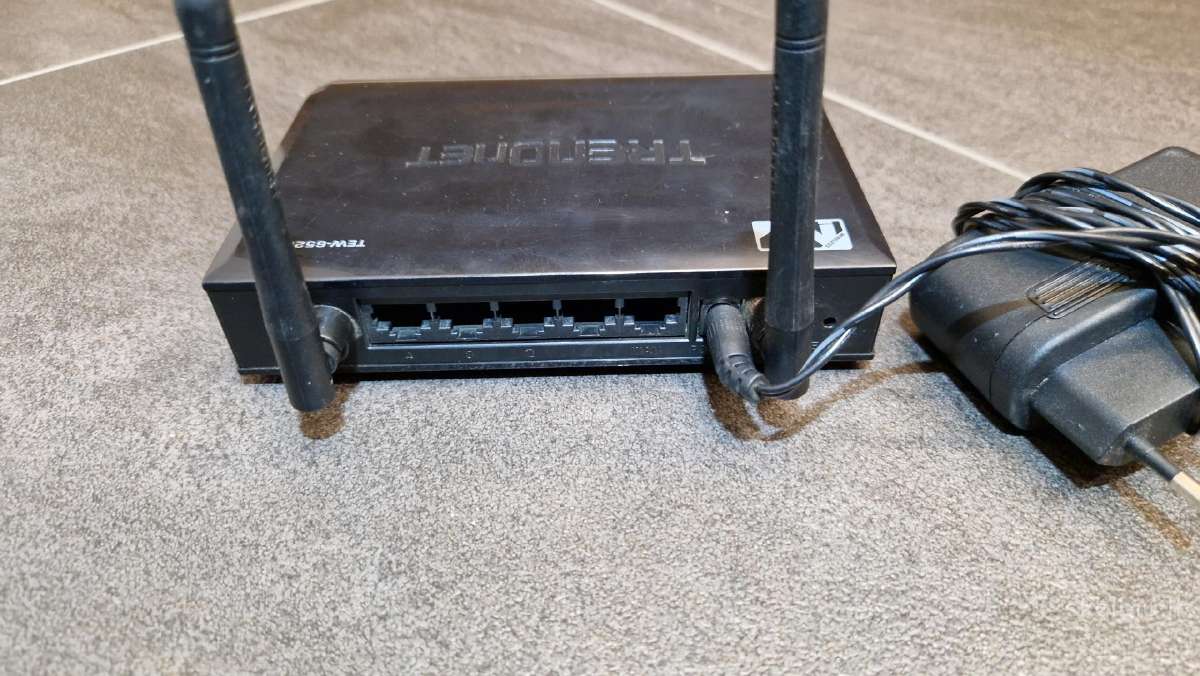 Router (maršrutizatorius) daug įvairių - nuotraukos Nr. 15