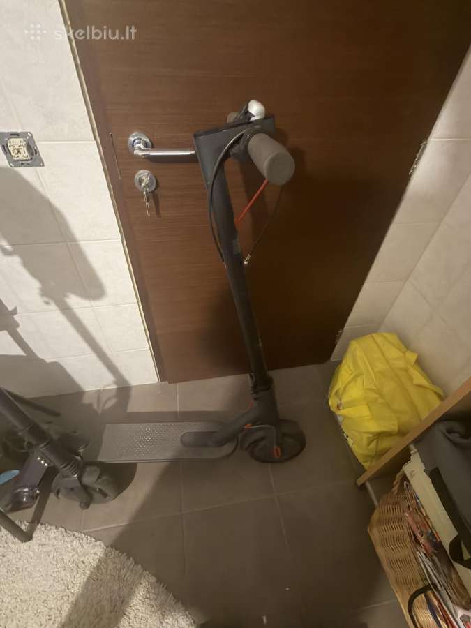 Elektrinis Xiaomi paspirtukas M365 - nuotraukos Nr. 2