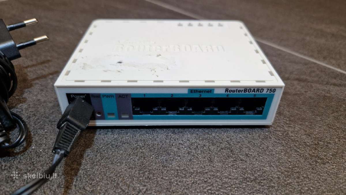 Router (maršrutizatorius) Mikrotik Routerboard750 - nuotraukos Nr. 2