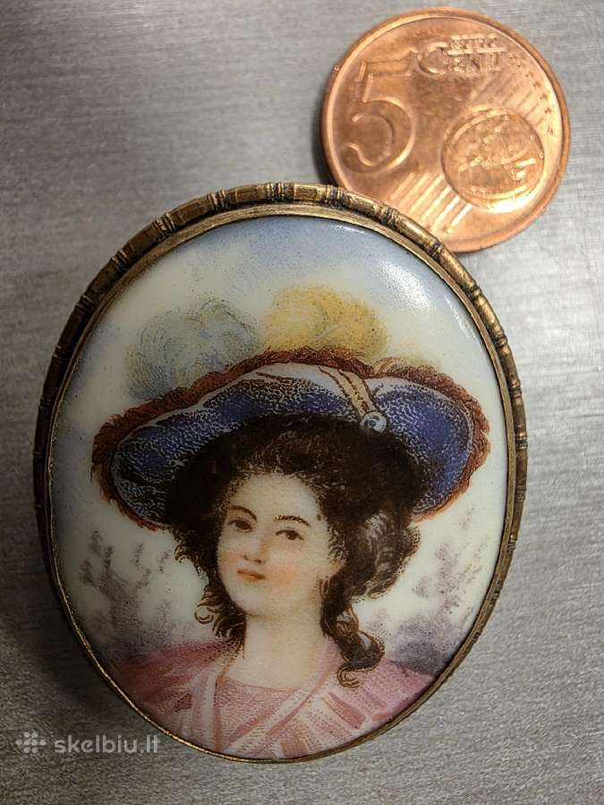 Vintage natūrali kriauklė ir porcelisno sagės - nuotraukos Nr. 15