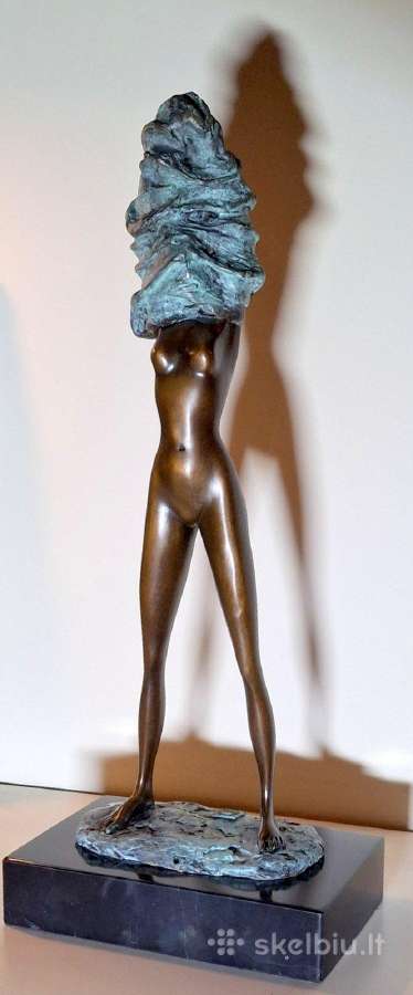 Moters bronzinė skulptūra su žalia patina, 36 cm - nuotraukos Nr. 3