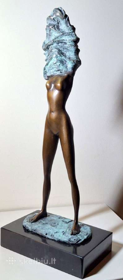 Moters bronzinė skulptūra su žalia patina, 36 cm - nuotraukos Nr. 5