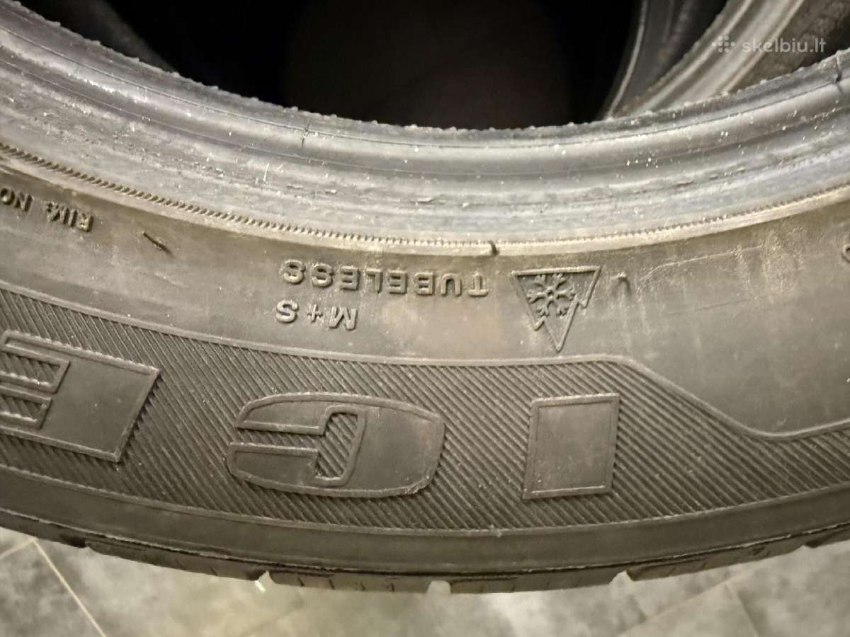215/55 R17 Padangos - nuotraukos Nr. 4