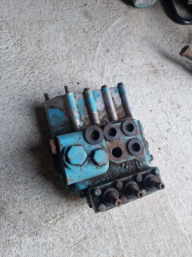 Mtz dėžės korpusas tvarkingas ir kitos dalys - nuotraukos Nr. 19