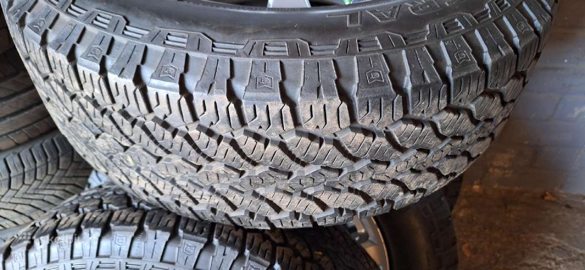 Padangos su ratlankiais 235/65 r17 - nuotraukos Nr. 3