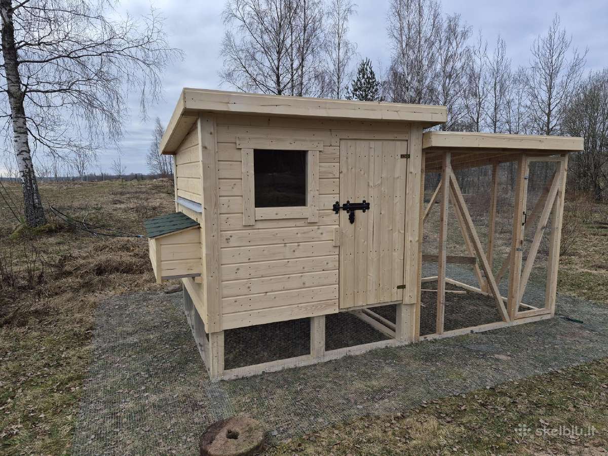 Stovas vijoklinėm gėlėm. - nuotraukos Nr. 16