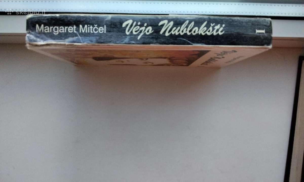 M. Mitčel. Vėjo nublokšti. Pirma dalis - nuotraukos Nr. 9