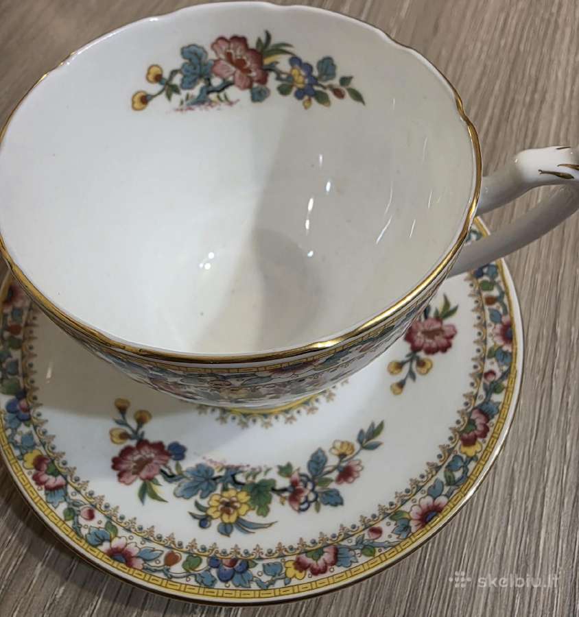 Vintage porceliano puodelis su lėkštute - nuotraukos Nr. 2