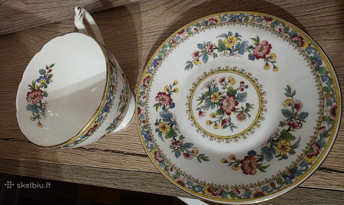 Vintage porceliano puodelis su lėkštute - nuotraukos Nr. 8