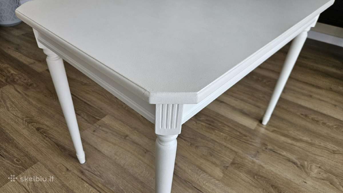Gustavian stiliaus staliukas - nuotraukos Nr. 2