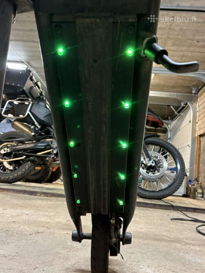 Elekrinis paspirtukas Segway Ninebot Zing C20 - nuotraukos Nr. 9