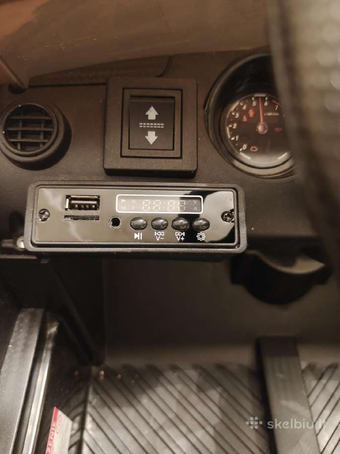 Elektromobilis Mercedes - Benz - nuotraukos Nr. 7